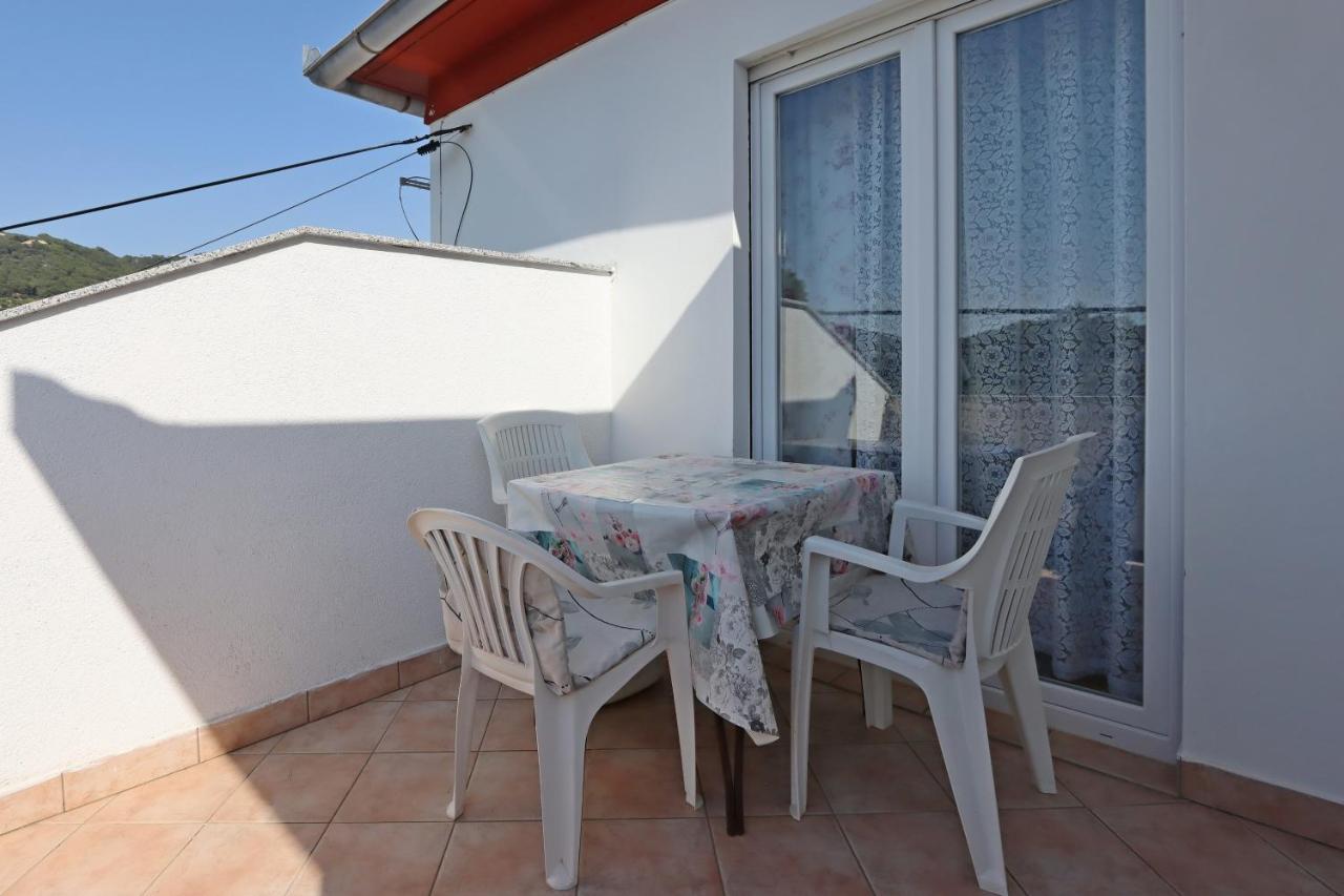 Apartments And Rooms By The Sea Banjol, Rab - 19692 Exterior photo